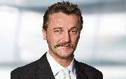 Itzehoer Versicherungen: Michael Schirmer - GALLERY