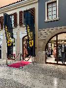 Jack Wolfskin Store - GALLERY