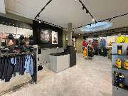 Jack Wolfskin Store - GALLERY