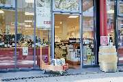 Jacques’ Wein-Depot Hamburg-Sternschanze - GALLERY