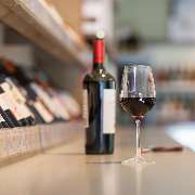 Jacques’ Wein-Depot Hamburg-Winterhude - GALLERY