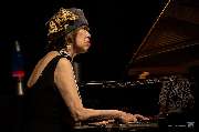 Jazzclub Karlsruhe e.V. - Aki Takase @ Jazzclub Karlsruhe
Jazz ist alt, Jazz ist neu, Jazz ist Vielfalt, Jazz ist für Alle – Unser Programm zeigt den Jazz in all seinen Spielarten: Traditionelles neben Innovativem, Grenzgänger neben Weltstars der Szene un