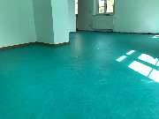 Jörg Schirmer Boden- und Parkettleger - Linoleum von Forbo Marmoleum im Esszimmer verlegt. Als Wandabschluss haben wir eine Holzsockelleiste aus Eiche angebracht. 