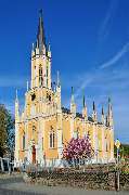 Johanneskirche Erbach - Evangelische Kirchengemeinde TRIANGELIS Eltville-Erbach-Kiedrich - Die neugotische Johanneskirche in Erbach, erbaut unter der Leitung des Herzoglich Nassauischen Baumeisters Eduard Zeiss, ist die erste evangelische Kirche in oberen