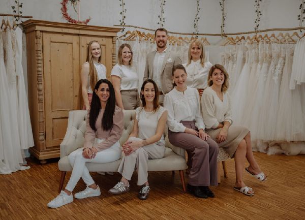 JULIA JOHN Brautatelier - GALLERY