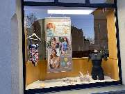 KÄPPEL Lip&Lymph Venen- und Lymphzentrum Auerbach - Brustprothetik Schaufenster.jpg