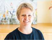 Kanzlei Römer - Rechtsanwaltskanzlei & Notariatskanzlei - Nele Römer
Die Kanzleiinhaberin Nele Römer ist verheiratet und hat 2 Kinder. Seit sie während der Referendarausbildung die Freude am Anwaltsberuf gepackt hat, ist sie selbstständig als Rechtsanwält