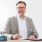Stephan Niehaus
Rechtsanwalt und Notar 
Fachanwalt für Arbeitsrecht und Verkehrsrecht 