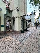 KARL LAGERFELD Outlet - GALLERY