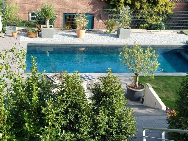 Katja Geratz Schwimmbad-Sauna - GALLERY