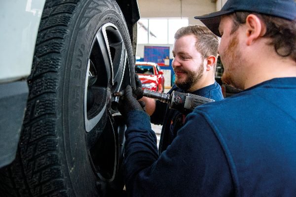 KFZ-Technik Weichselbaumer - GALLERY