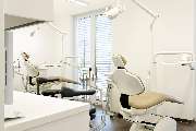 Kieferorthopädische Praxis | Dr. Günter Reisinger | München - Weiterer Behandlungsraum | Kieferorthopädie | Dr. Günter Reisinger | München