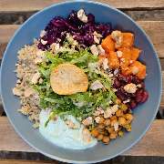 Kochwerk (Veganes Bistro) - Salatteller.jpg