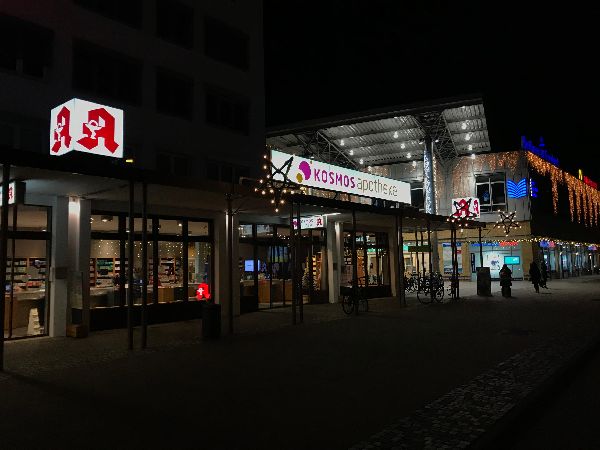 KOSMOS Apotheke - Aussenansicht der KOSMOS Apothek …