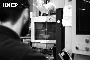 Ladenbau Kniep GmbH - CNC-Maschine für die Holzbearbeitung in der Produktion