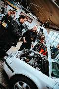 Lämmi’s Schraubstation KFZ-Werkstatt - Getriebespülung & Reifenverkauf - Lämmi´s Schraubstation KFZ Reparaturen Meisterbetrieb