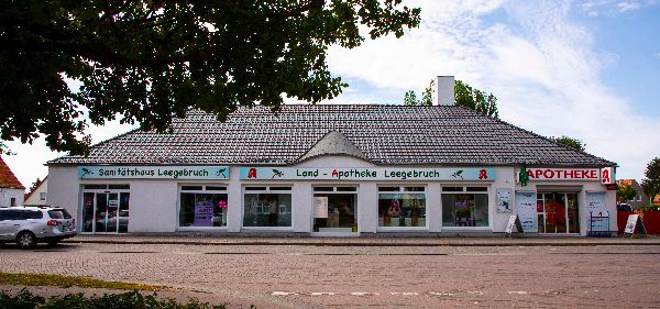 Land-Apotheke Leegebruch - Aussenansicht der Land- …