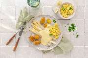 Landhausküche. Essen auf Rädern von apetito. - GALLERY