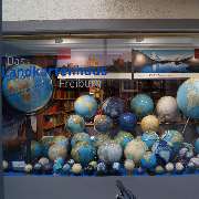 Schaufenster 1 - Landkartenhaus