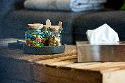 Lebensidealisten GmbH - Paartherapie & Empowerment Coachings - Snacks und auch Taschentücher stehen bereit, Paartherapie Lebensidealisten Neumünster