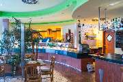 Leo's Schlemmer Café - GALLERY