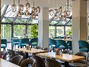 LES CRÉATEURS 
Bar - Restaurant - Garden - GALLERY