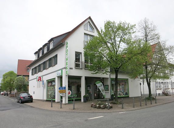 Linden-Apotheke - Aussenansicht der Linden-Apothek …