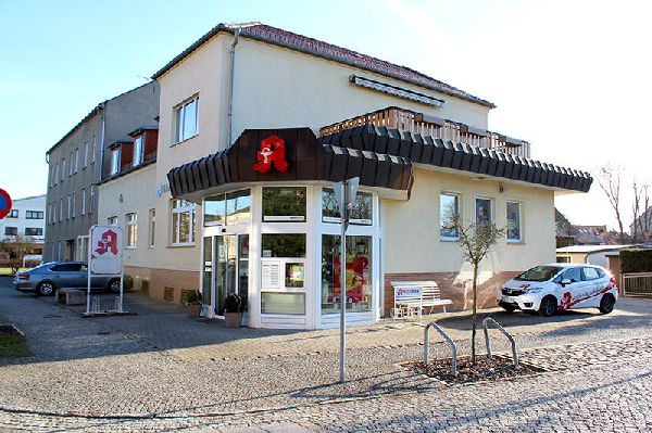 Linden-Apotheke - Aussenansicht der Linden-Apothek …