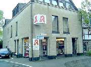 Lindlarer Löwen Apotheke - Aussenansicht der Lindlarer Löwen Apotheke