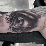Line Tattoo & Piercing Heilbronn - 22
