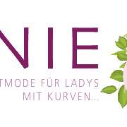 Linie 8 Brautmoden - Curvy Bride München - GALLERY