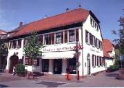 Löwen-Apotheke - Aussenansicht der Löwen-Apotheke