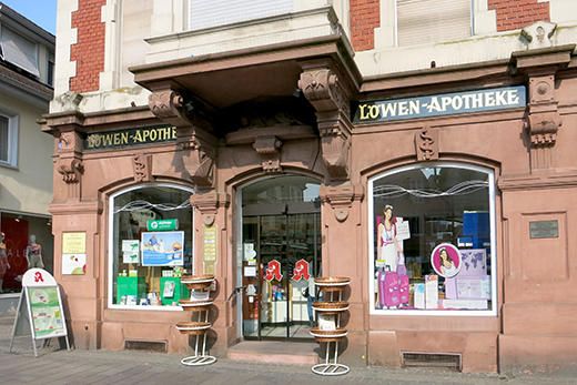 Löwen-Apotheke - Aussenansicht der Löwen-Apotheke