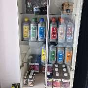 Vitrine mit Dünger