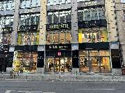 lululemon - storefront
