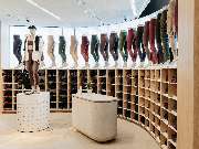 lululemon - storefront