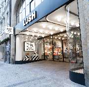 LUSH Cosmetics München - GALLERY