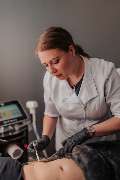 Margarita M. Cosmetics Premiumkosmetik in Remscheid | Lumecca | Liposana3+ | Hydrafacial | Morpheus8 | Forma | Visia Hautanalyse | Infuzion-System | iSClinical - Behandlung mit BodyFX zur Fettreduktion/Fettverbrennung