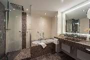 Maritim Hotel Bremen - Badezimmer
