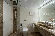 Maritim Hotel Bremen - Badezimmer