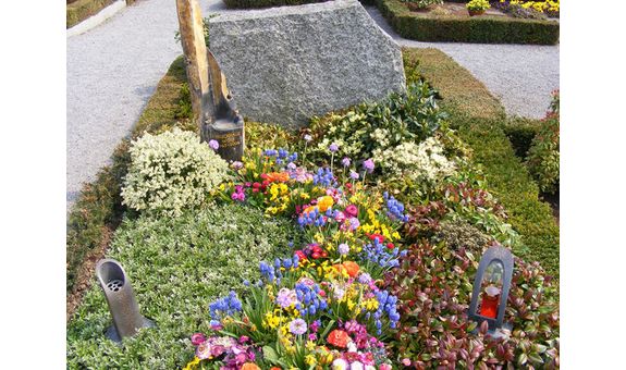 Martin Hoffmann Friedhofsgärtnerei, Gartenbau und  …