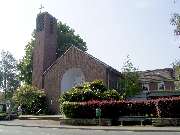 Martin-Luther-Kirche Würselen - Evangelische Christusgemeinde - Die Kirche von außen.