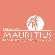 Mauritius Bowling & Restaurant Stuttgart - Mauritius Logo: Das Markenzeichen von Mauritius – The Beach Restaurant. Modernes Branding mit sommerlichen Elementen, das für entspannte Atmosphäre, leckeres Essen & Urlaubsfeeling steht.