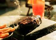 Mauritius Restaurant Stuttgart-Süd - Mauritius Hot Stone Steak, bestimme selbst deine Garstufe, 300g Black Angus