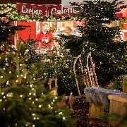 McArthurGlen Designer Outlet Neumünster - Tagesausflug in Schleswig Holstein. Shoppingausflug in das Designer Outlet Neumünster. Designer Marken zu Outlet Preisen; Weihnachtsgeschenke shoppen, Weihnachtslounge, Crepe und Glühwein