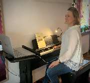 Melanie Casni Gesangslehrerin/Vocal Coach & Autorin - Gesangsunterricht und allgemeine Stimmbildung Ludwigsburg