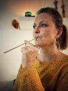 Melanie Casni Gesangslehrerin/Vocal Coach & Autorin - Straw Phonation ist ein Super Tool für den Gesangsunterricht