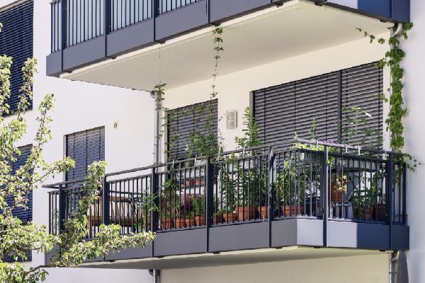 Metallbau Bückeburg - Geländer Pulverbeschichtet.j …