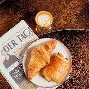 Milch Halle Berlin Coffee - 16