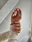 MOÈ Nails & Beauty - MOÈ Nails & Beauty Entdecken Sie eine professionelle Maniküre in Augsburg, die Ihre Hände und Nägel perfekt in Szene setzt.